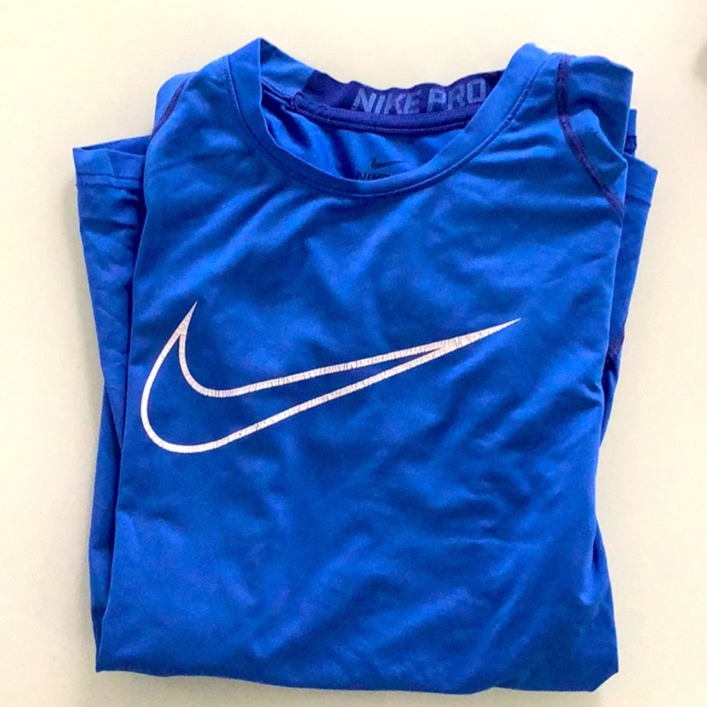 Nike boys blue short sleeve t-shirt. Size L